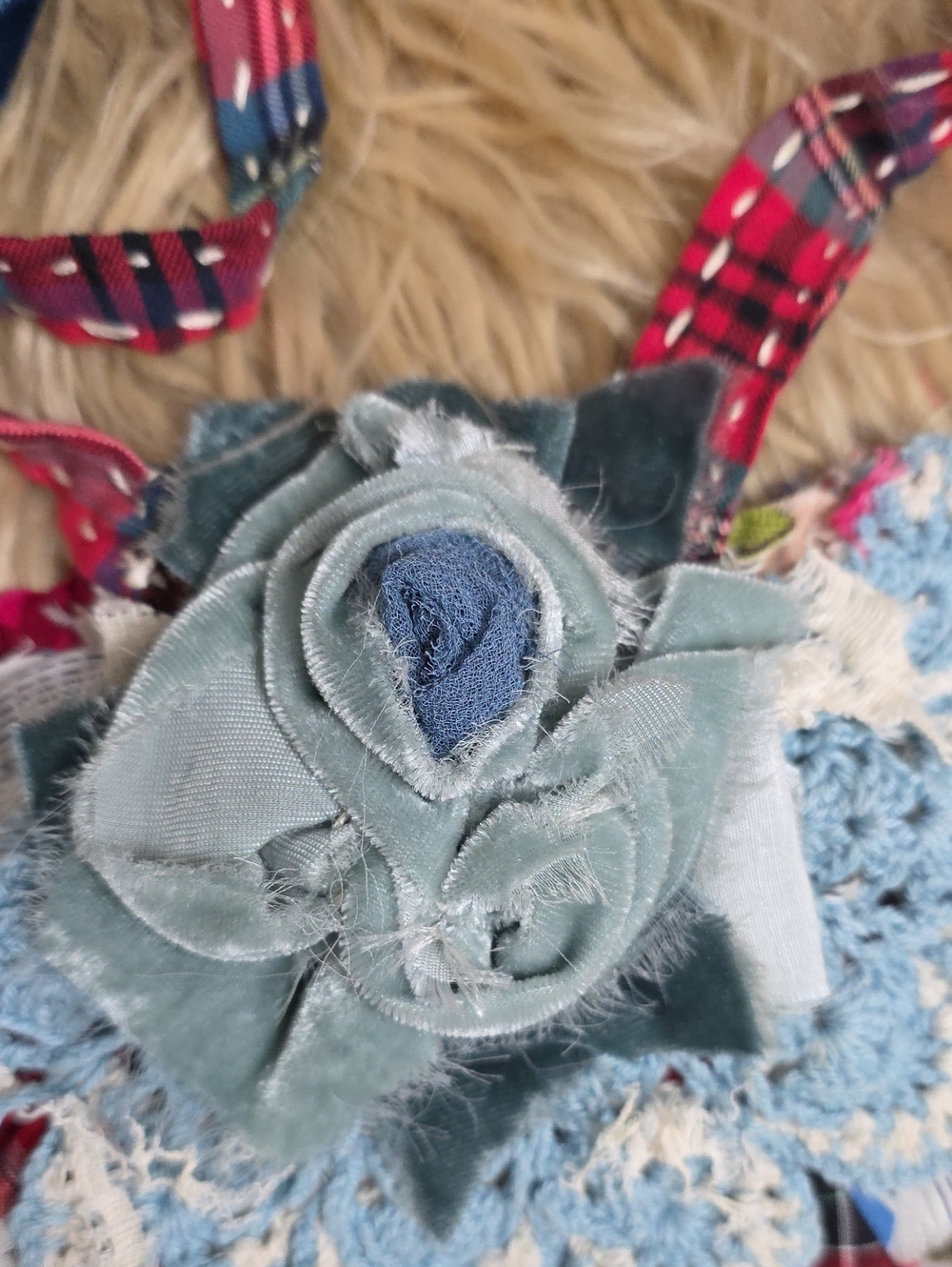 JABOT MOSSIE ANNA ARTISAN DESIGN 🩷OOAK NWT Vintage Textiles - Picture 4 of 16